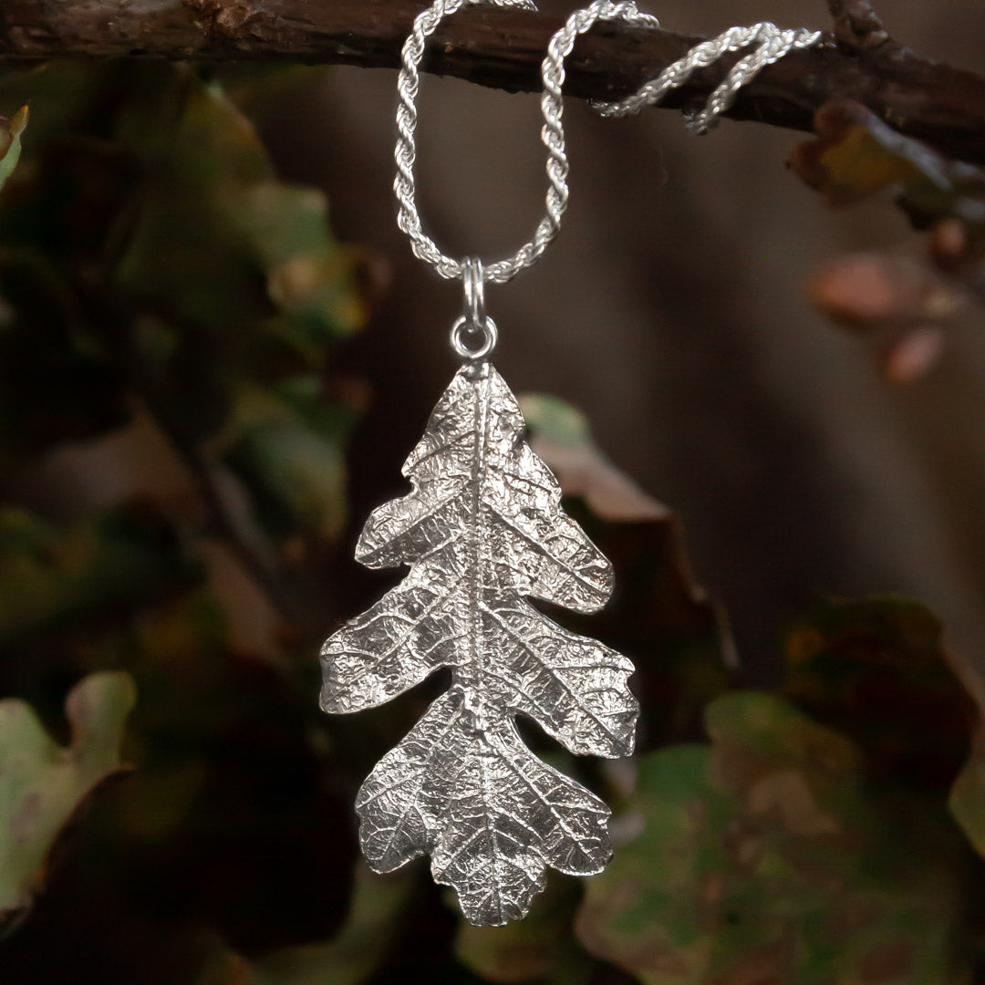 Colgante hoja de Roble Plata